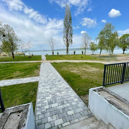 Siesta Apartman Balatonberény Buitenkant foto