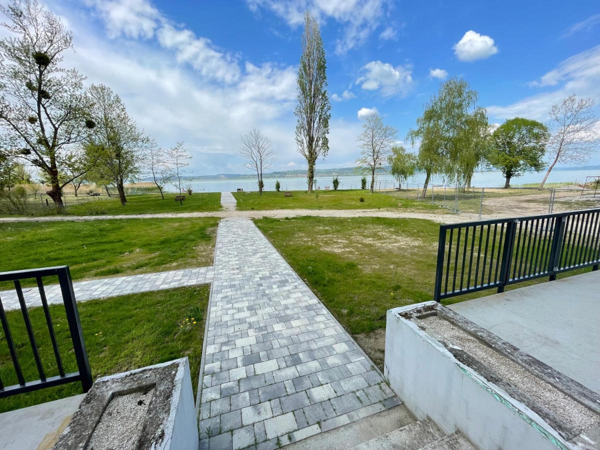 Siesta Apartman Balatonberény Buitenkant foto